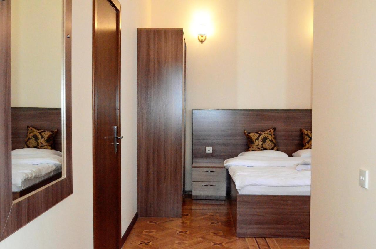 Centrum Hotel&Hostel Bakoe Buitenkant foto
